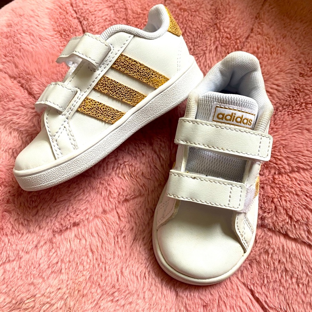 ADIDAS TODDLER GRAND COURT SNEAKERS size6
